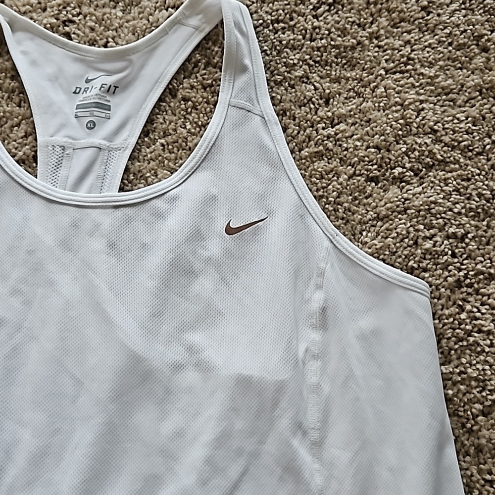 Nike white Dri-fit tank top, size XL - Picture 3 of 9